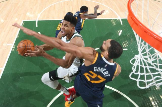 开云注册平台-新体系助雄鹿登顶进攻榜 字母哥却难适应最挣扎